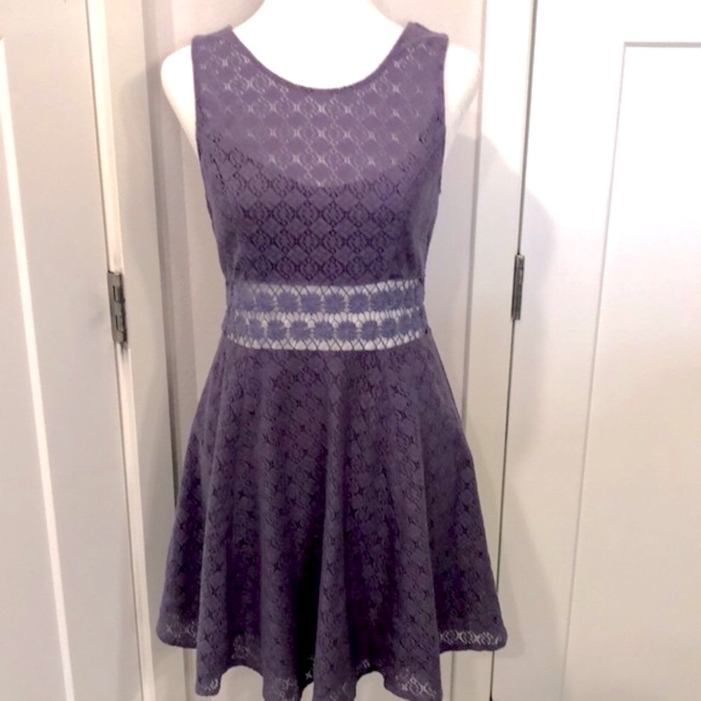 Free People Purple Flower Daisy Floral Cut Mini Dress . Size 4, Crochet Spring